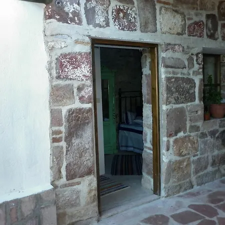 Hotel Mahzen *