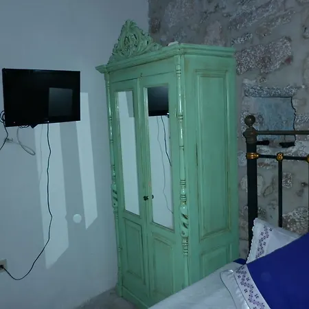 Mahzen Ayvalik